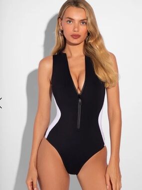 TA3 Sleeveless Surfy Bathing Suit